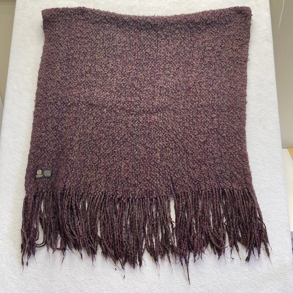 Kennebunk Weavers Throw Blanket Boucle Knit Fringe 57x30 USA VTG Cabin Cottage